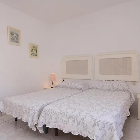 Lejlighed Flores 5 - Two Bed *