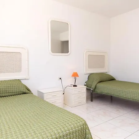 Flores 5 - Two Bed * Playa Feñabe